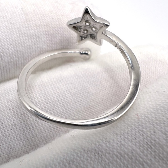 Sale $15 Firm! .925 Sterling Silver Cz Star Ring - Picture 8 of 16